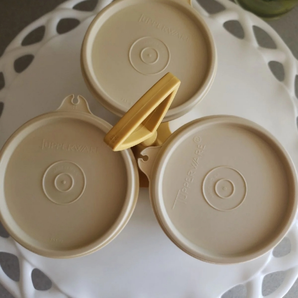 Vtg. Tupperware - Picture 2 of 5